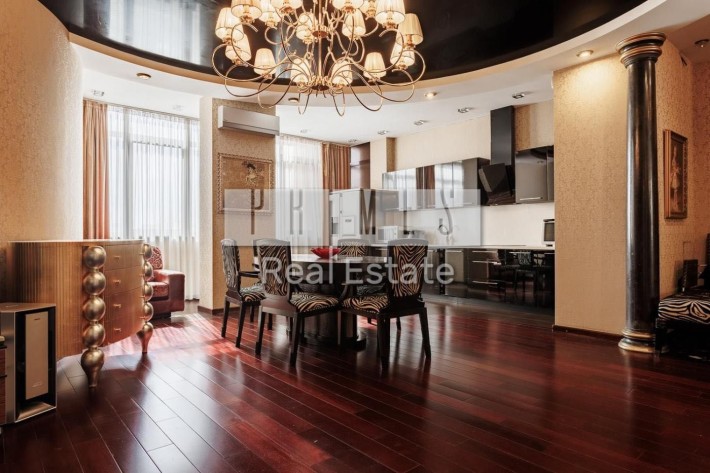 Продаж 3к квартири, вул. Євгена Коновальця, 32-Г, Печерськ - фото 1