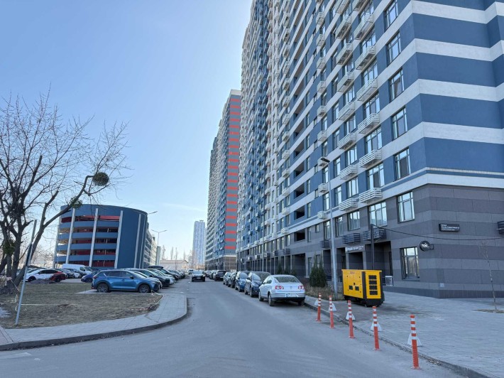 Продаж 2-кімнатної 68м2 в ЖК Галактика з чудовим краєвидом біля метро - фото 1