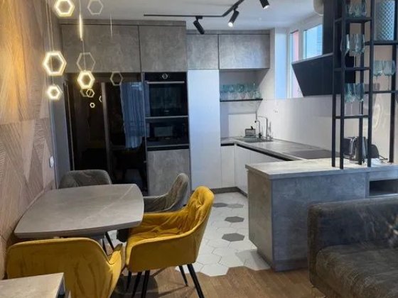 Росеішна квартира в ЖК Seven, Дніпровська набережна