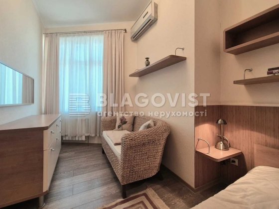 Продаж 2-кімн. квартири 55м з євроремонтом на Печерську, Панаса Мирного, 17 Метро Кловська, Печерськ