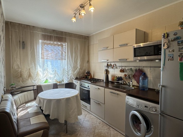 Продаж 1 кімн. квартири, не гостінка,  по вул. Будищанська 6а, Троєщина - фото 1