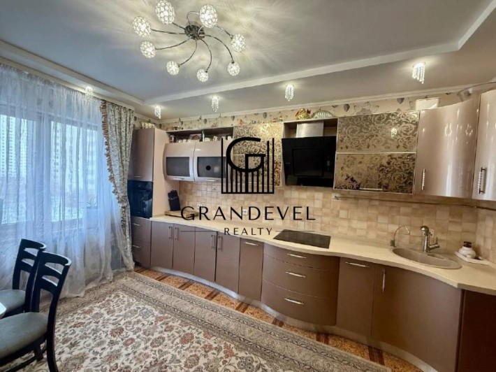 Продажа 3к квартири Урлівська, Ахматової, Позняки, Осокорки - фото 1