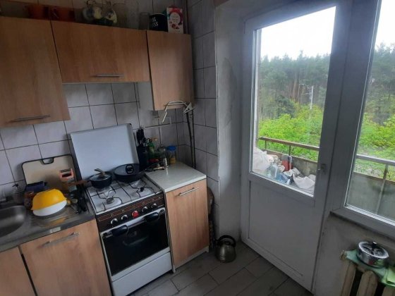 Продам 1 кімнатну Деснянскький, метро Лісова, 5 поверх, вул. Кубанської України Киев