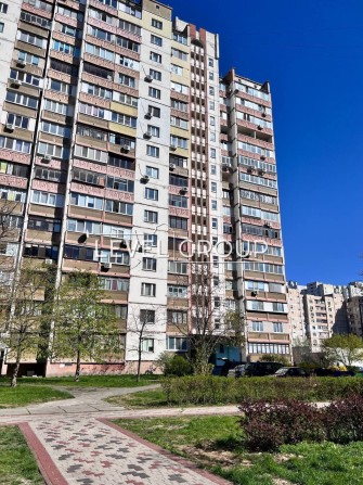 Продається 2-кімнатна вул. Олександра Екстера 16В - фото 1