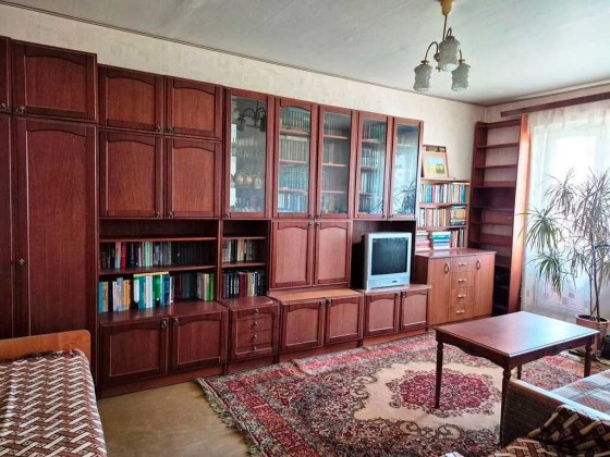 Продам 2-кімнатну, вул. Дашкевича 4, Воскресенка, метро Чернігівська, Дарниця  10 хвилин маршруткою Київ