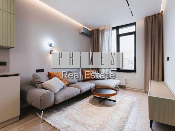 Продаж 2к квартири-студії з ремонтом, ЖК Tetris Hall, вул. Федорова, 2А