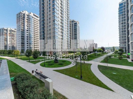 Продаж 3к квартири, ЖК Новопечерські Липки, вул. Верхогляда, 19б Киев