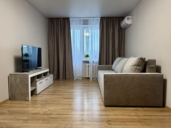Продаж 1-кімнатної квартири, вул. Миропільська, 3 метро  Чернігівська Киев