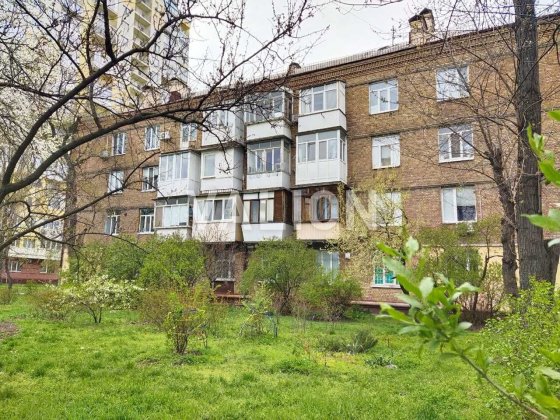 Продаж 1 кімнатної квартири, вул. Новодарницька, 11, Дарниця Киев