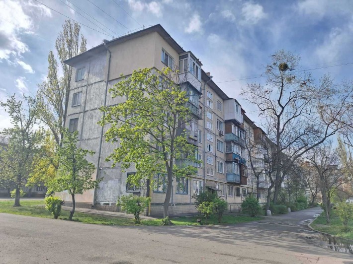 Продаю 3 кім.квартиру БЕЗ % Воскресенка м. Чернігівська  вул. Остафія Дашкевича 26 - фото 1