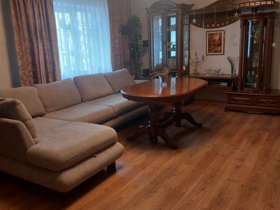 Заходь і живи! Простора 4-к квартира з ремонтом Олександри Екстер Київ