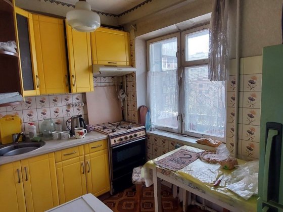 Продам 3-ку, Деснянский р-н, Лесной проспект15-А Киев
