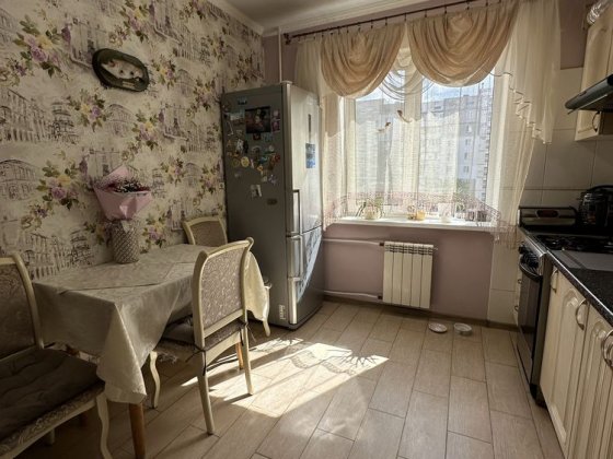 Продам 3-к Троещина ул.Сержа Лифаря Закревского Бальзака Киев
