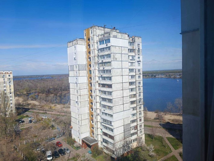 Продам 2к. квартиру по вул. Прирічній,33, метро Героїв Дніпра, Мінська - фото 1