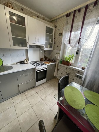 Продаж Теремки-2, вул. Дмитра Луценка, 5 приємна 3 к.кв. - фото 1