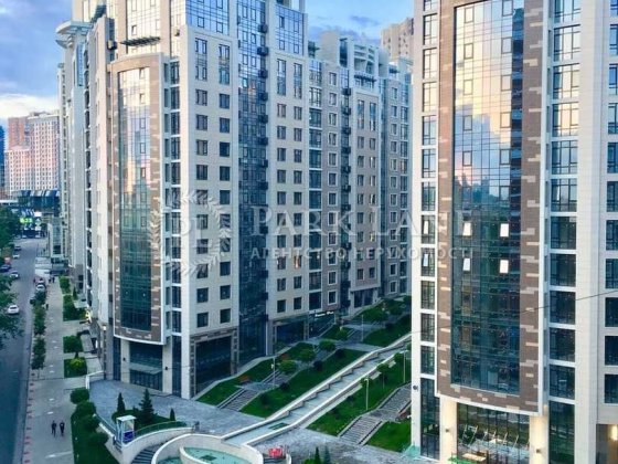 Продаю 1к квартиру ЖК Бульвар Фонтанів Саперне Поле 5-А Печерський р-н м. Либідська Киев