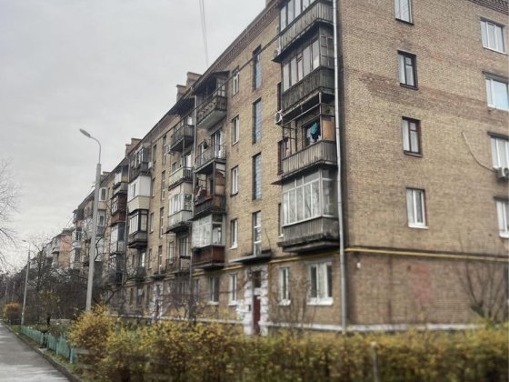 2к м Чернігівська. Власник Київ