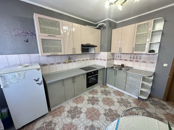 Продаж 1к квартири на вул. Кубанської України 33А - фото 1