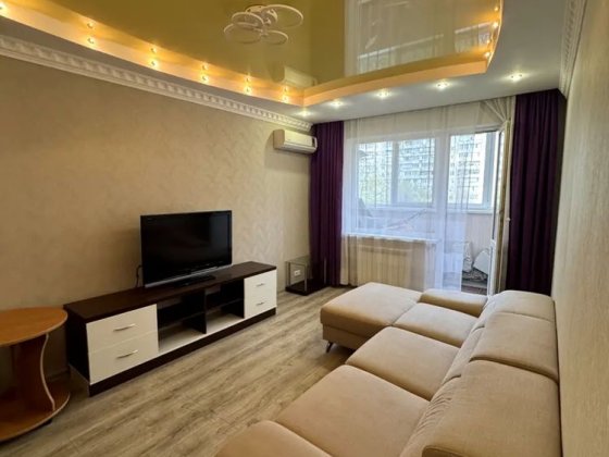 Оболонь Продаж 2к квартири 54 кв м 3й поверх з ремонтом Озерна 16 метро 7 хв пішки Київ
