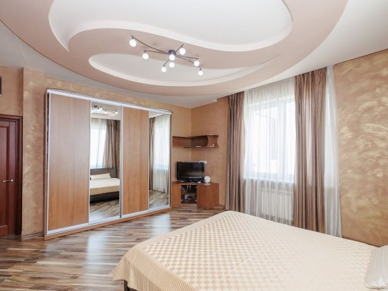 Продам 3-к квартиру, Срібнокільська 3-А, Позняки, Осокорки, метро Киев
