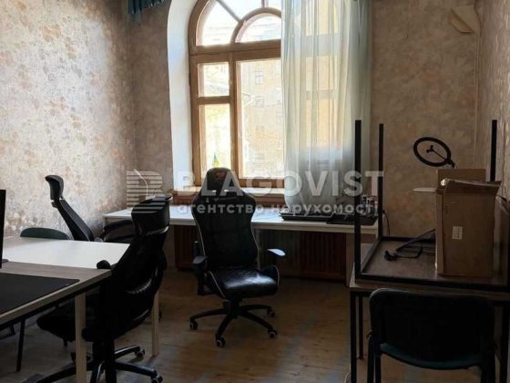 Продаж 5-кімнатної квартири на Кропивницького 14! Центр міста! Киев