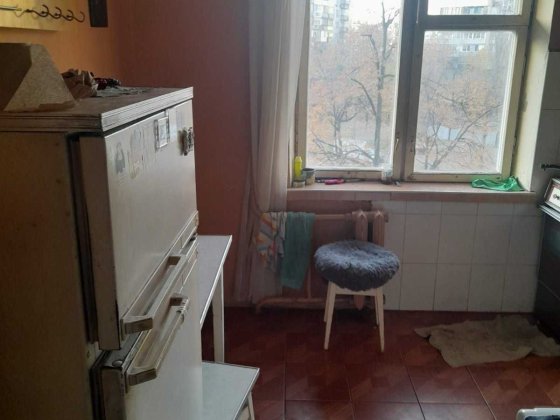 Продам трех комнатную квартиру ул Милютенка дом 9 Киев