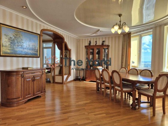 Продаж дизайнерської 5 кім. квартири вул. Гришка Михайла 9 Осокорки Киев