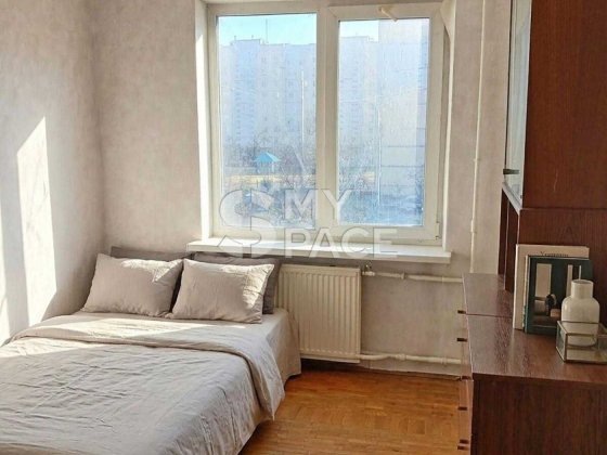 продаж 3-кімнатної квартири Оболонський проспект 2-а Оболонь Київ