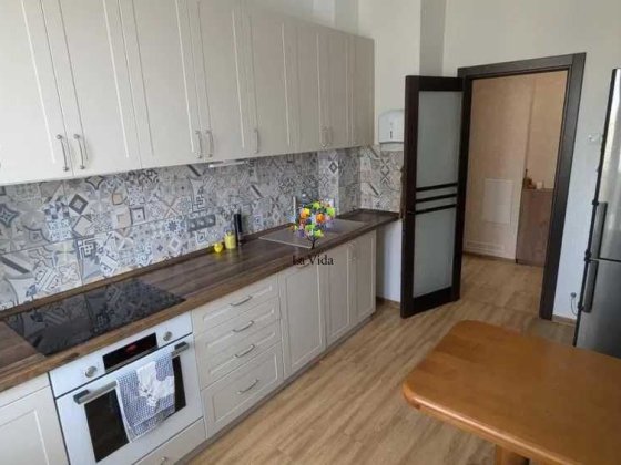 Продаж 2к квартири вул. Радунська, 2/18