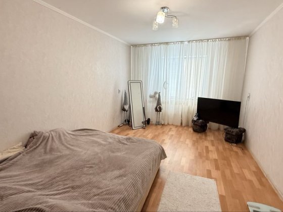 Продаж 1 кімнатної, Троєщина, вул. Лісківська 28 Киев