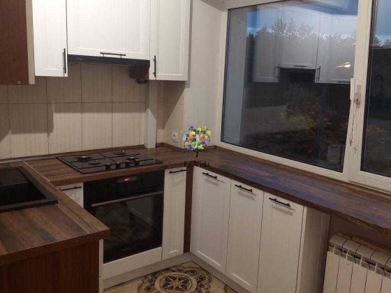 Продаж 2к квартири КубанськоЇ УкраЇни 33