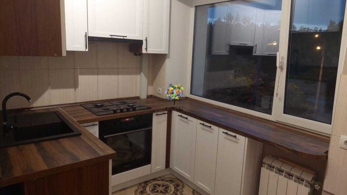 Продаж 2к квартири КубанськоЇ УкраЇни 33 - фото 1