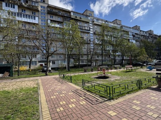 Продаж 3-к Тичини Березняки