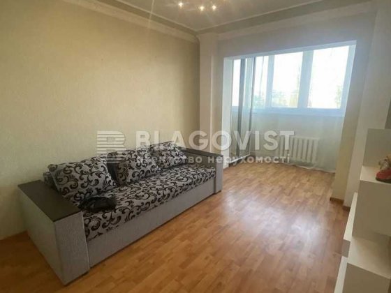 продається 2 кімнатна квартира  Рейгана Рональда (Драйзера Теодора), 6а Київ