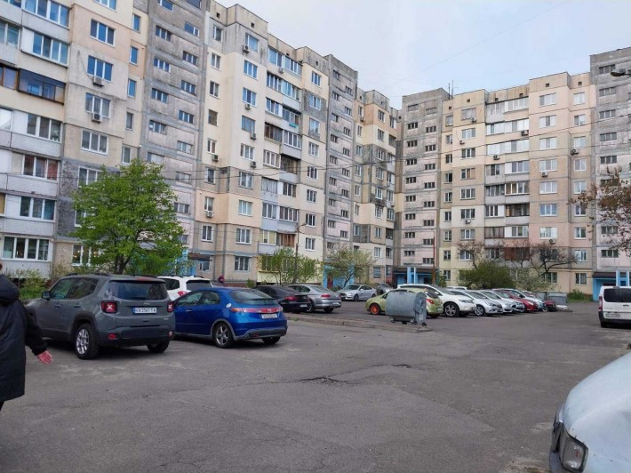 Продамо 3-кімнатну квартиру на Оболоні - фото 1