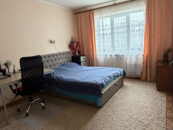 Продаж 1-к квартири Київ, Ревуцького 34-А, метро Харківська Киев