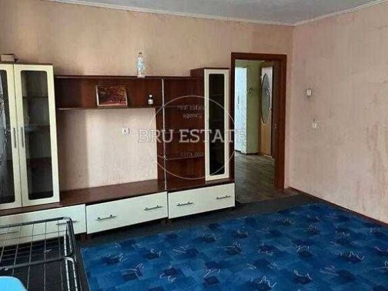 Продам 3 к вул.Бальзака 4 початок Троєщини