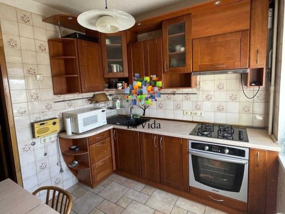 Продаж 2к. квртири вул. Мілютенка 15а