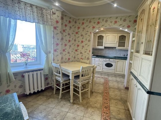 Продаж без комісії Троєщина, Бальзака 6 , всі програми!
