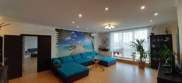 Продаж 4к 167кв.м метро Деміївська. Пр-кт Голосіївський 30б - фото 1