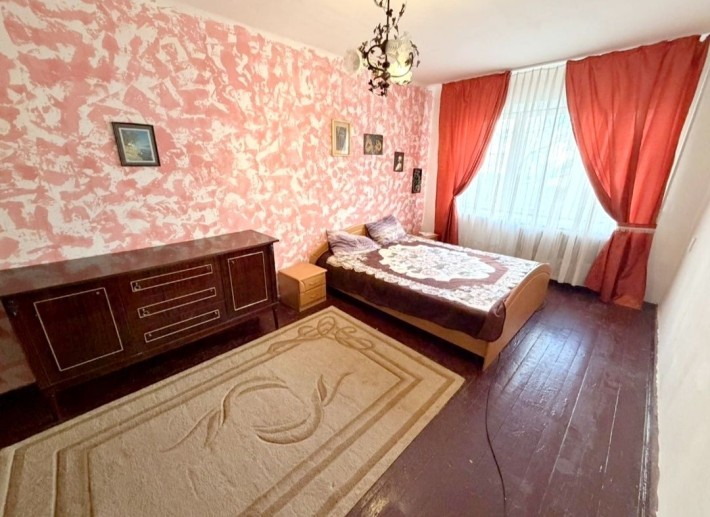 Продається 1-кім квартира вул. Вереснева, 12 (Дарниця) - фото 1