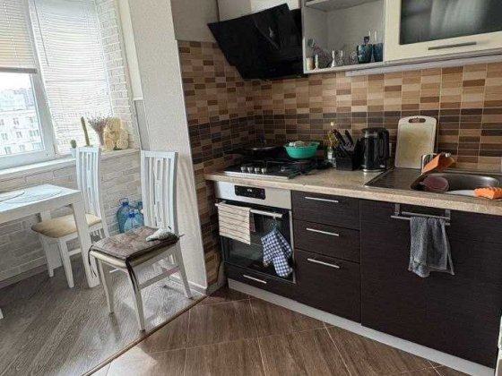 Продам 1 к кв на Дмитра Павличка 3 Киев