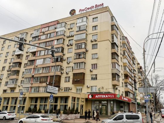 Продаж 3-кім.квартири м.Печерська,площа Л.Українки,б.24
