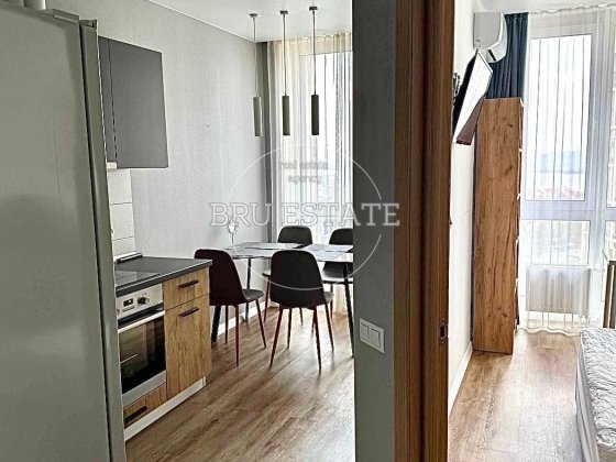 Продаж 1 к квартири в ЖК Славутич Ремонт Киев