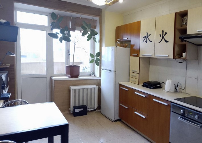 Бажана,14, 3-кімнатна квартира 95 м², Осокорки/Позняки, 3- й поверх. Можливий обмін на 2-кімнатну сх - фото 1