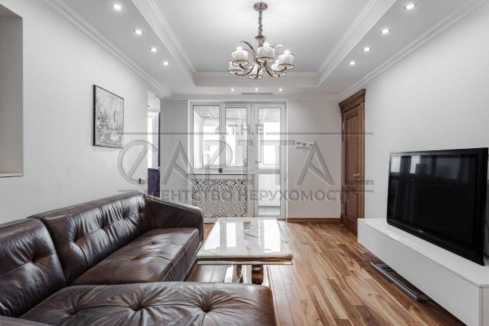 Продаж квартири з панорамним видом на Дніпро в ЖК ParkStone, Оболонь - фото 1