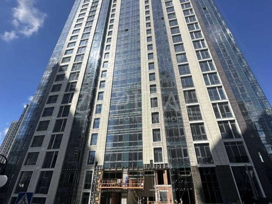 Продаж квартира Новопечерські Липки 7 черга без ремонту Київ