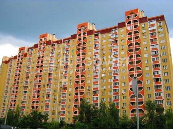 Продам 2 к.квартиру Дарницький Драгоманова Ахматової Ревуцького Київ
