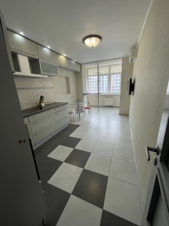 Продаж 2-х кімнатної Здановської 60а (Ломоносова) - фото 1