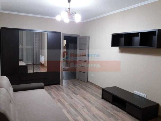 Продаж 1к квартири вул. Драгоманова 2а Киев